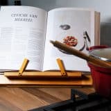 Kookboekstandaard van hout